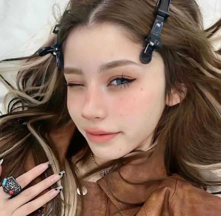 你是迟来的欢喜海报