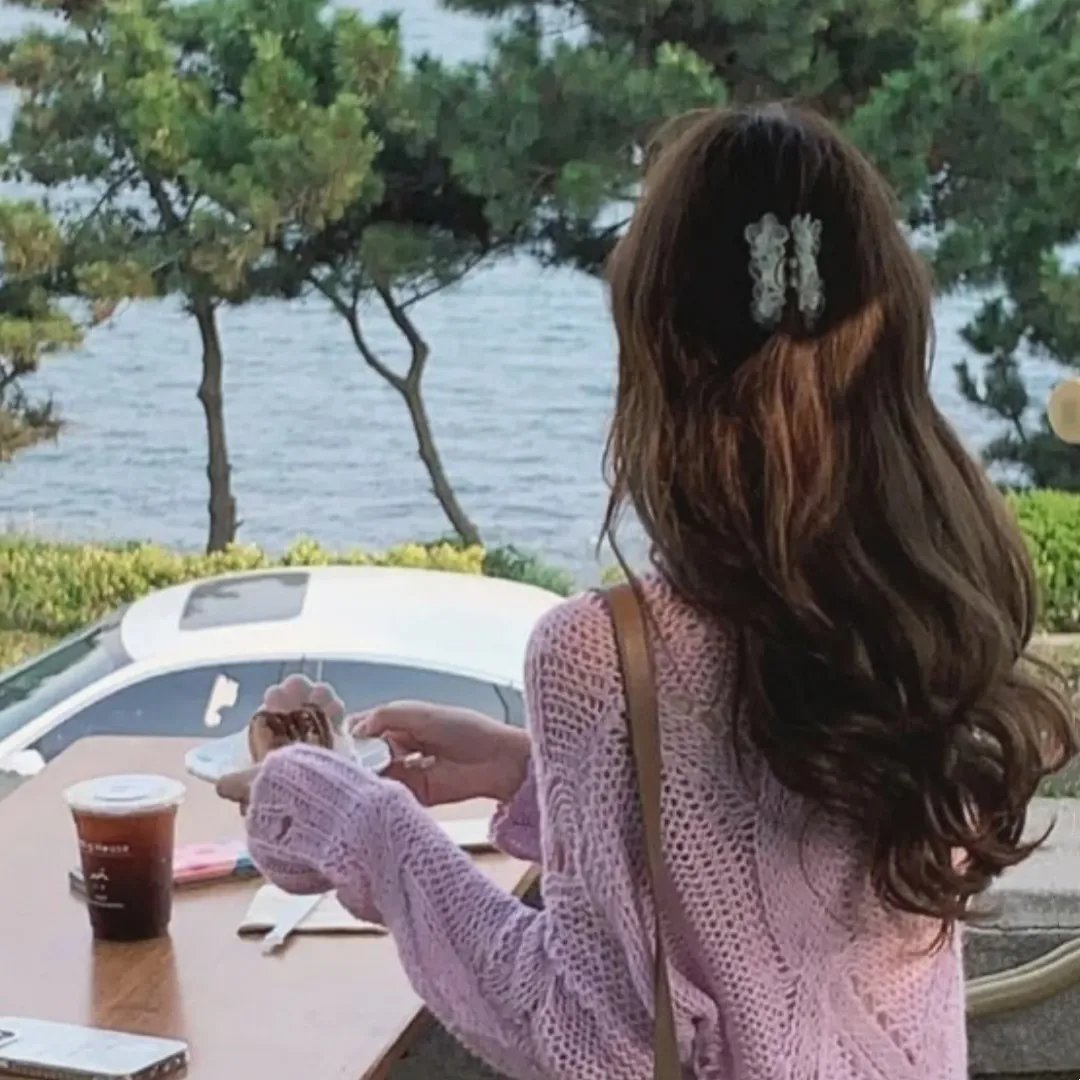 边城春梦海报